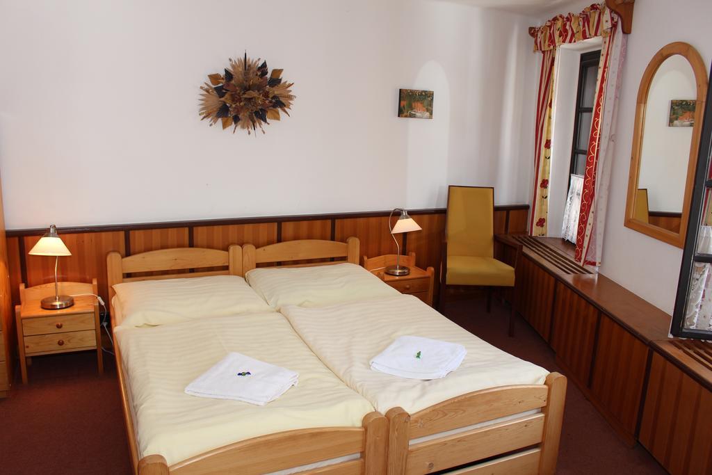 Penzion Kasper Cyklopenzion Jindřichův Hradec Habitación foto